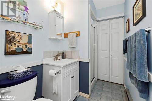 2 Earl'S Court, Mcdougall, ON - Indoor Photo Showing Bathroom