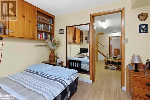 2 Earl'S Court, Mcdougall, ON - Indoor Photo Showing Bedroom