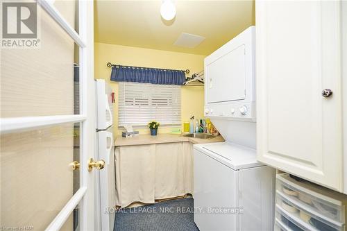 13 Graham Avenue, St. Catharines (438 - Port Dalhousie), ON - Indoor Photo Showing Laundry Room