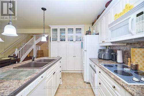 13 Graham Avenue, St. Catharines (438 - Port Dalhousie), ON - Indoor Photo Showing Kitchen With Double Sink