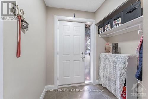 6397 Natalie Way, Ottawa, ON - Indoor Photo Showing Other Room