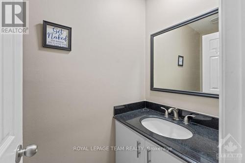 6397 Natalie Way, Ottawa, ON - Indoor Photo Showing Bathroom