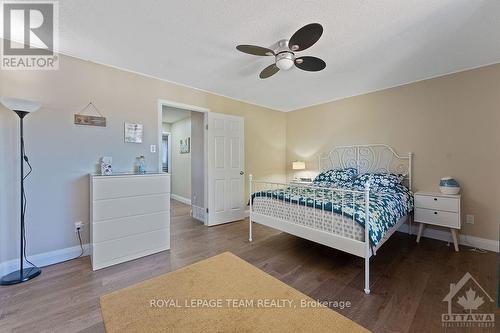 6397 Natalie Way, Ottawa, ON - Indoor Photo Showing Bedroom