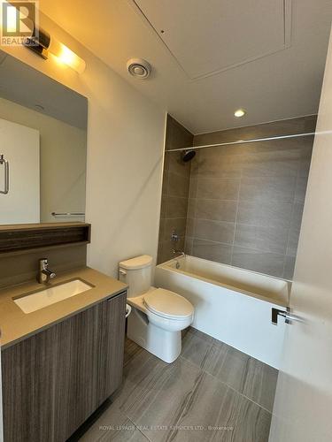 3603 - 898 Portage Parkway, Vaughan, ON - Indoor Photo Showing Bathroom