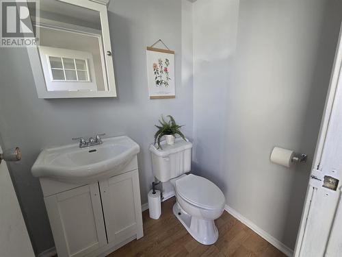 15 Hergott Ave, Elliot Lake, ON - Indoor Photo Showing Bathroom