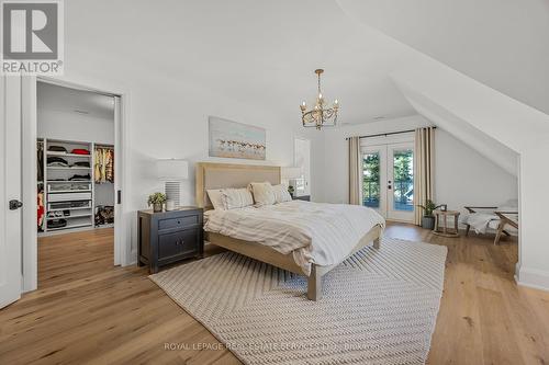 395 Eastdale Drive, Wasaga Beach, ON - Indoor Photo Showing Bedroom