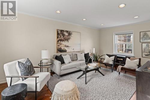 3 Burnham Road, Toronto, ON - Indoor Photo Showing Living Room