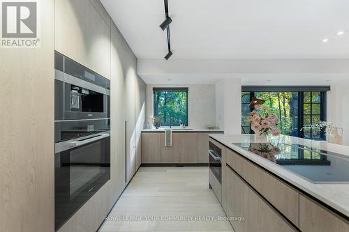 37 Kimbark Boulevard, Toronto, ON - Indoor Photo Showing Kitchen