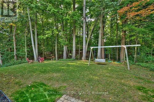 33 Berkwood Place, Pelham, ON - Outdoor