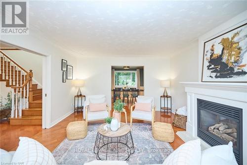 33 Berkwood Place, Pelham, ON - Indoor Photo Showing Living Room With Fireplace