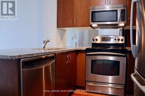 404 - 21 Scollard Street, Toronto, ON - Indoor Photo Showing Kitchen With Stainless Steel Kitchen