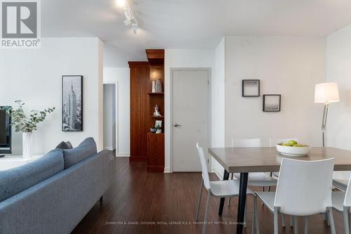 702 - 205 Frederick Street, Toronto, ON - Indoor Photo Showing Dining Room