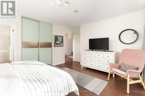 702 - 205 Frederick Street, Toronto, ON - Indoor Photo Showing Bedroom