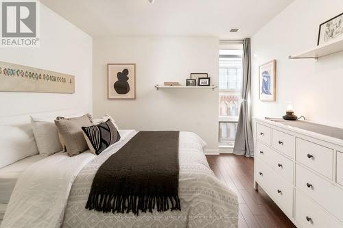 702 - 205 Frederick Street, Toronto, ON - Indoor Photo Showing Bedroom