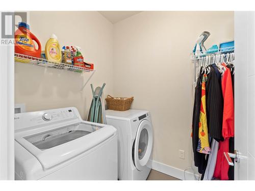 200 Grand Blvd Boulevard Unit# 178, Kamloops, BC - Indoor Photo Showing Laundry Room