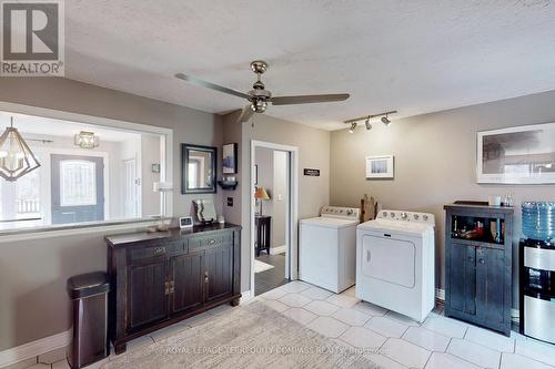 5489 10Th Line, Erin, ON - Indoor Photo Showing Laundry Room