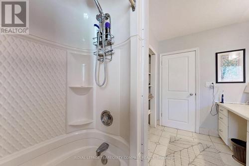 5489 10Th Line, Erin, ON - Indoor Photo Showing Bathroom