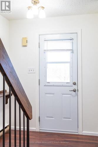 52 A Cascade Boulevard, Belleville, ON - Indoor Photo Showing Other Room