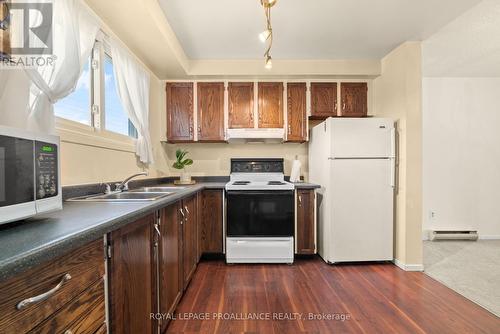 52 A Cascade Boulevard, Belleville, ON - Indoor Photo Showing Kitchen With Double Sink