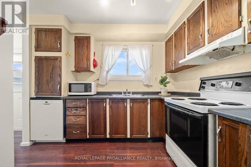 52 A Cascade Boulevard, Belleville, ON - Indoor Photo Showing Kitchen With Double Sink