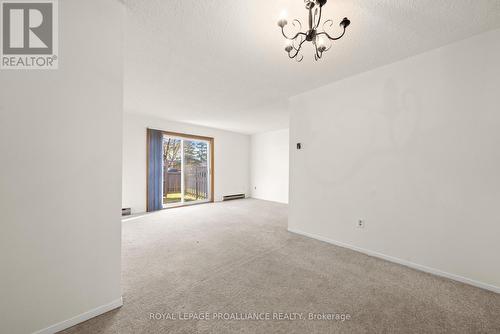 52 A Cascade Boulevard, Belleville, ON - Indoor Photo Showing Other Room