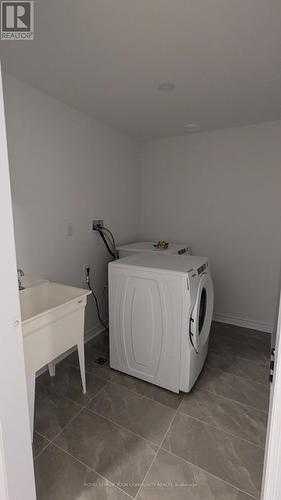 Third - 9 Biscayne Boulevard, Georgina, ON - Indoor Photo Showing Laundry Room