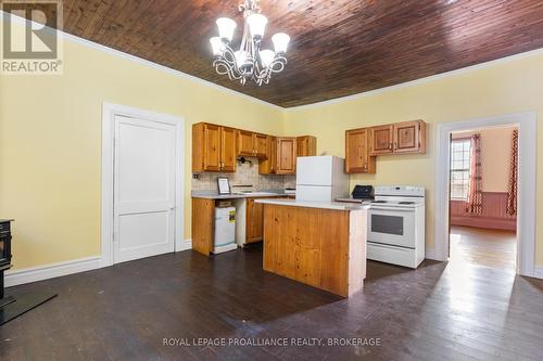 1845 County Road 32, Gananoque (821 - Gananoque), ON - Indoor Photo Showing Kitchen