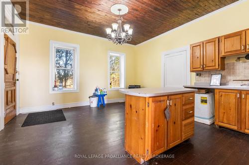 1845 County Road 32, Gananoque (821 - Gananoque), ON - Indoor Photo Showing Kitchen