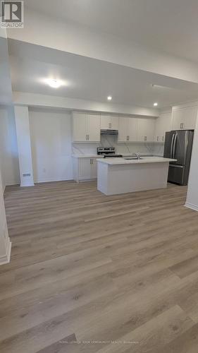 M - 9A Biscayne Boulevard, Georgina, ON - Indoor Photo Showing Kitchen