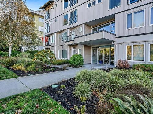 403-1405 Esquimalt Rd, Esquimalt, BC - Outdoor