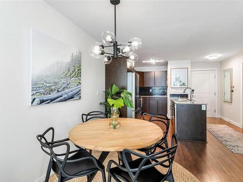 403-1405 Esquimalt Rd, Esquimalt, BC - Indoor Photo Showing Dining Room