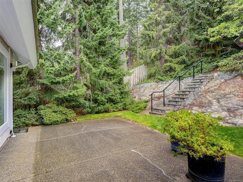 4666 Boulderwood Dr, Saanich, BC 