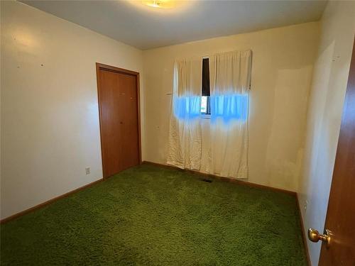 55 Lilac Avenue, Hamiota, MB - Indoor Photo Showing Other Room