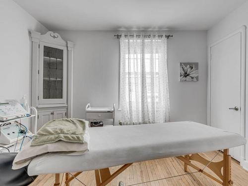 Bureau - 6630 Av. Isaac-Bédard, Québec (Charlesbourg), QC - Indoor Photo Showing Bedroom