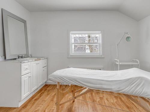 Bureau - 6630 Av. Isaac-Bédard, Québec (Charlesbourg), QC - Indoor Photo Showing Bedroom