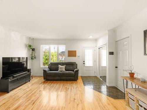 Salon - 4860 Rue Lavallée, Trois-Rivières, QC - Indoor Photo Showing Living Room