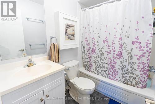 2761 Huntingdon Trail, Oakville, ON - Indoor Photo Showing Bathroom