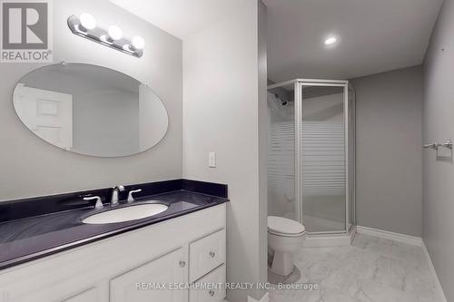 Lower - 2113 Country Club Drive, Burlington, ON - Indoor Photo Showing Bathroom