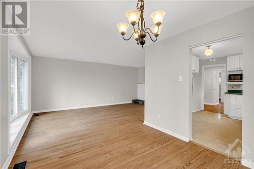 5 Woodmount Crescent, Ottawa, ON - Indoor Photo Showing Other Room