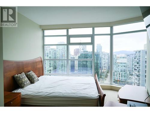 28Xx 1205 W Hastings Street, Vancouver, BC - Indoor Photo Showing Bedroom