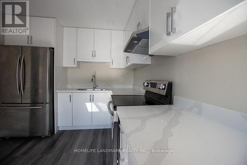 1 - 2079 The College Way, Mississauga, ON - Indoor Photo Showing Kitchen With Stainless Steel Kitchen With Upgraded Kitchen