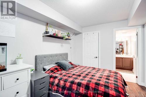 43 Wilkes Crescent, Toronto, ON - Indoor Photo Showing Bedroom