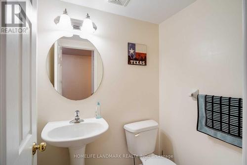 43 Wilkes Crescent, Toronto, ON - Indoor Photo Showing Bathroom