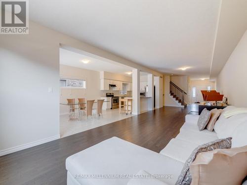 #2 - 11 Burcombe Cross Upper, Guelph, ON - Indoor Photo Showing Living Room