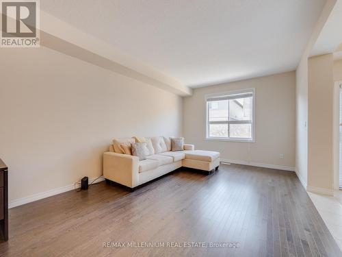 #2 - 11 Burcombe Cross Upper, Guelph, ON - Indoor Photo Showing Living Room