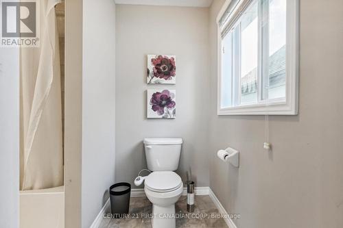 1427 Kains Woods Terrace, London, ON - Indoor Photo Showing Bathroom