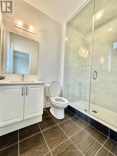 22 Robert Eaton Avenue, Markham, ON - Indoor Photo Showing Bathroom