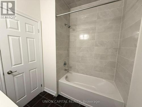 22 Robert Eaton Avenue, Markham, ON - Indoor Photo Showing Bathroom