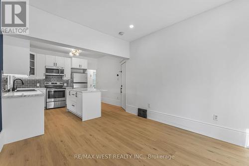 57 Stirton Street, Hamilton, ON - Indoor Photo Showing Kitchen