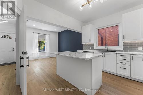 57 Stirton Street, Hamilton, ON - Indoor Photo Showing Kitchen